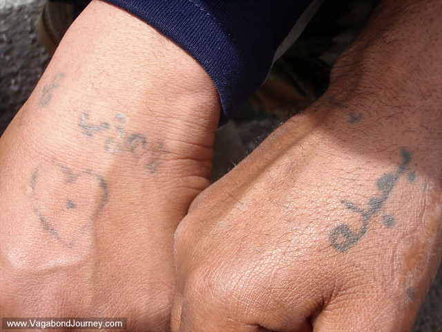 Size:213x320 - 18k: Arabic Tattoo Writing DIY tattoos of a heart ad Arabic 