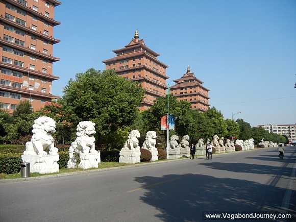 stone lions in Huaxi
