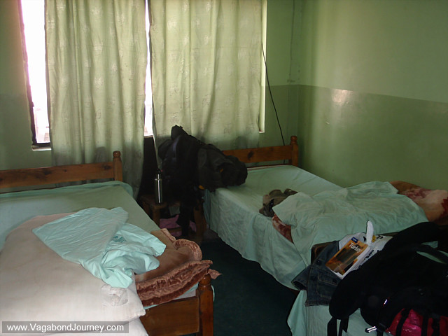 photo of cheap hotel room in dohuk, iraq