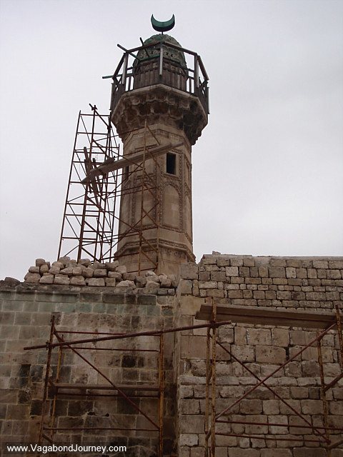 construction on a mosque minaret in syria