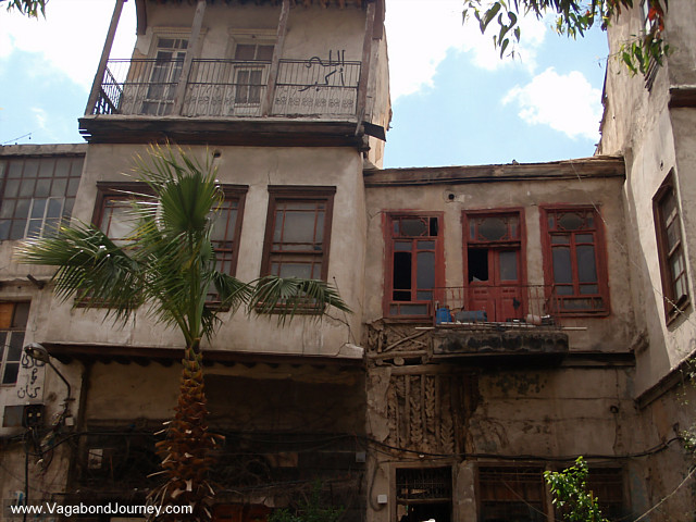 falling down house in damascus